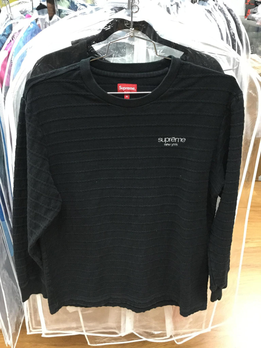 Used Supreme Black crew neck