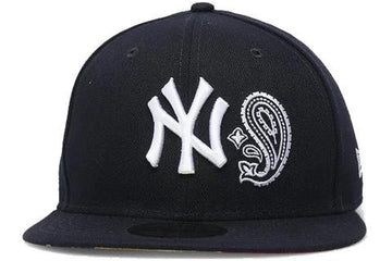 New Era New York Yankees Patchwork Paisley Undervisor 59Fifty Fitted Hat