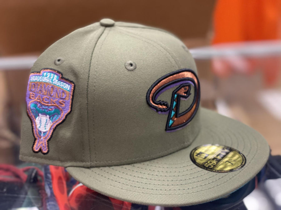 NEW ERA DIAMOND BACK 1998 INAUGURAL SEASON FITTED ARMY GREEN/TEAL BRIM