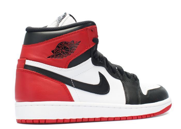 Air Jordan 1 Retro Black Toe (2016)
