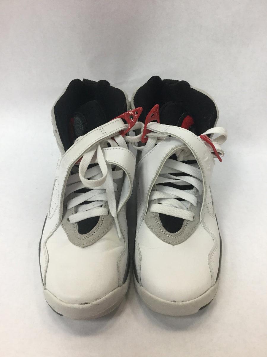 VNDS Air Jordan 8 'Bugs Bunny'