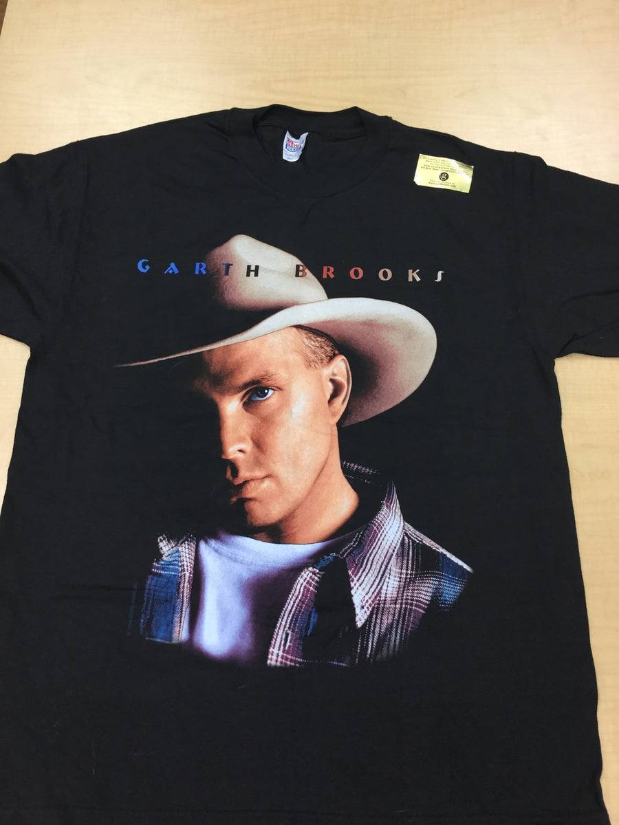 Garth Brooks T shirt