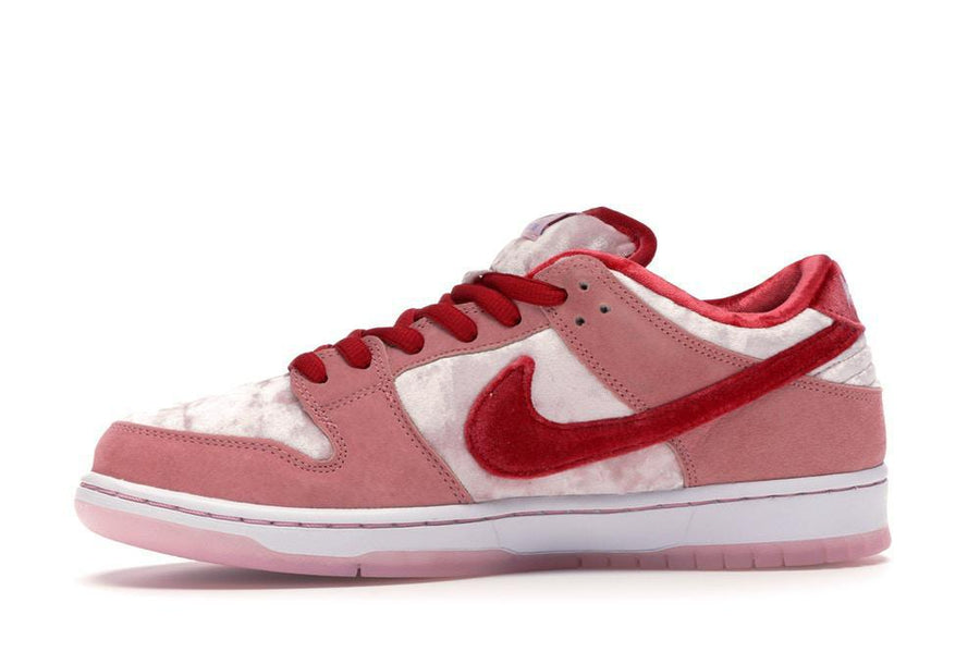 Nike SB Dunk Low StrangeLove Skateboards (Regular Box)