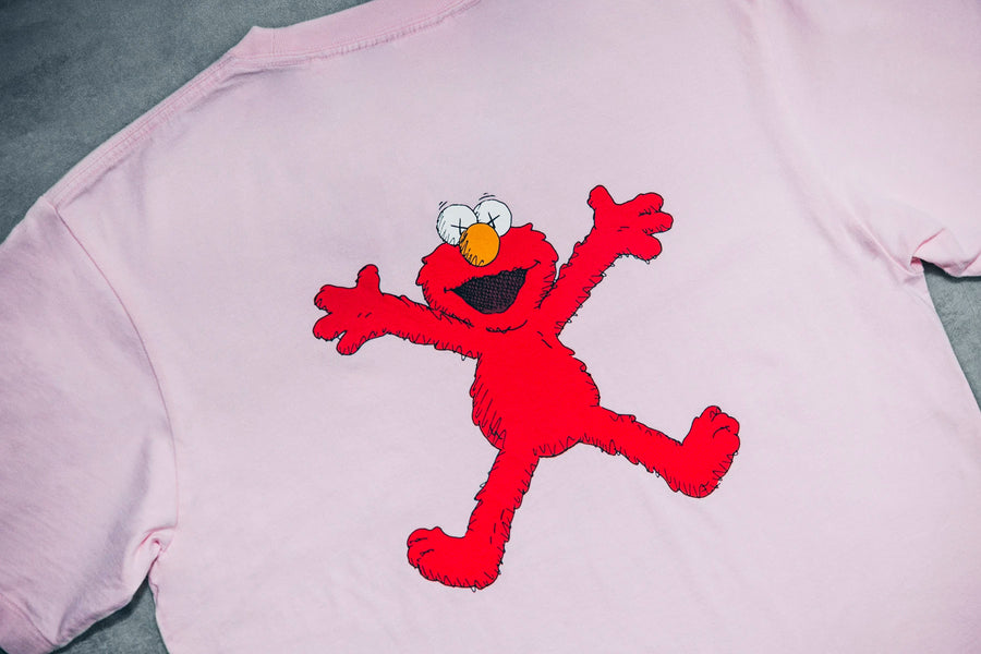 Kaws x Sesame Street Elmo Tee Pink