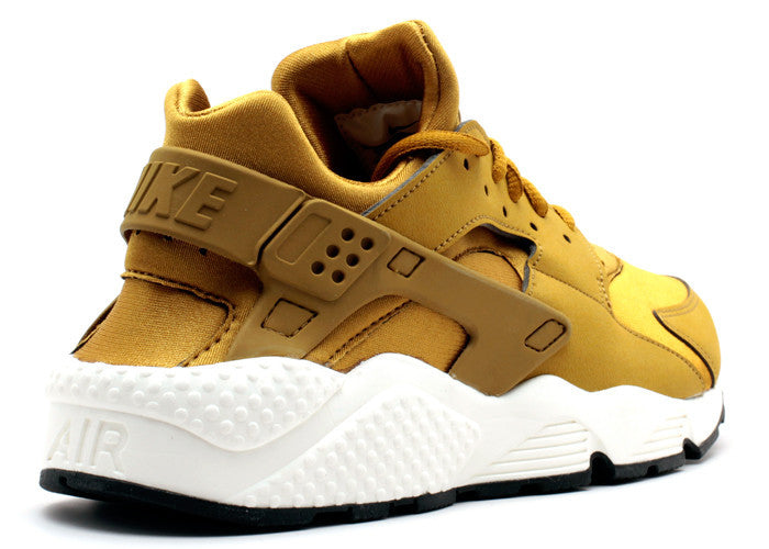 Nike WMNS Air Huarache Run 
